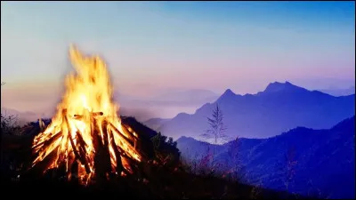 Je suis un petit bâtonnet de bois ou de métal quon frottait rapidement sur une pierre ou un autre bâton pour obtenir une étincelle et faire du feu. Que suis-je ?