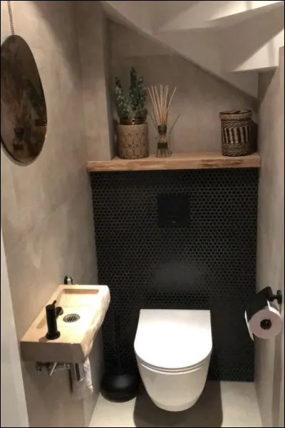 On mutilisait avant les toilettes modernes. Je servais à recueillir les besoins nocturnes. Quel est mon nom ?