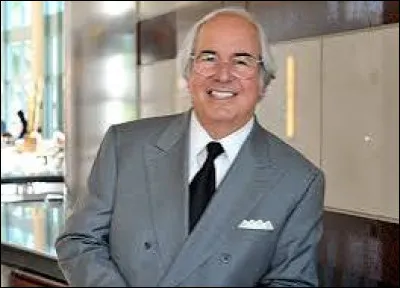 Imposture. L'Américain Frank Abagnale a multiplié les impostures dans les années 1960. Quel acteur interprète son rôle dans le film Arrête-moi si tu peux ?