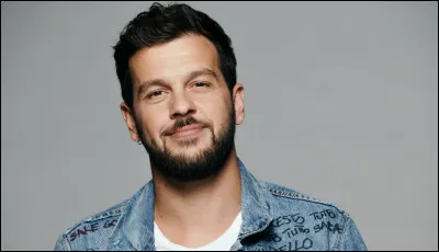 Qui est ce chanteur franco-italien dont le quatrième album s'intitule ''Rose des vents'' ?