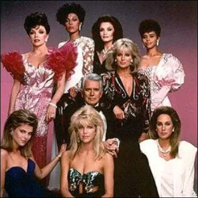 Dans quelle série suit-on les drames de la famille Carrington ?