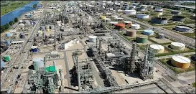 Cette usine est une ...