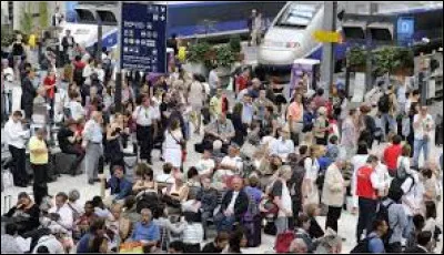 Les gares ont connu une ... de voyageurs