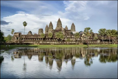 Où se situe le temple d’Angkor Wat ?