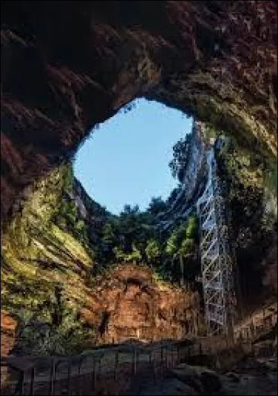 Celui de Padirac est un des sites touristiques du Lot :