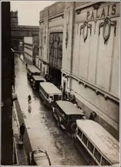 Celle du Vel d'hiv est une page sombre de notre histoire :