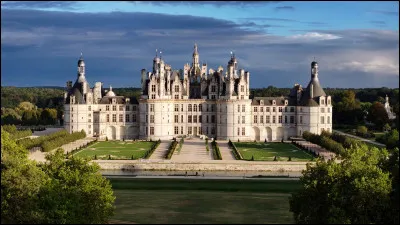Quand la construction du château de Chambord a-t-elle commencé ?