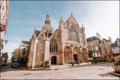 Quel est le nom de cette basilique située à Dinan ?