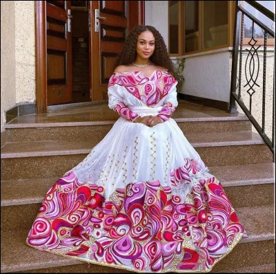 De quel pays est originaire l'habesha kemis ?