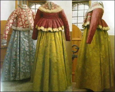 De quel pays est originaire le sarafan ?