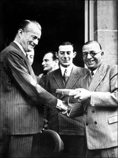 Complétez : Je suis une