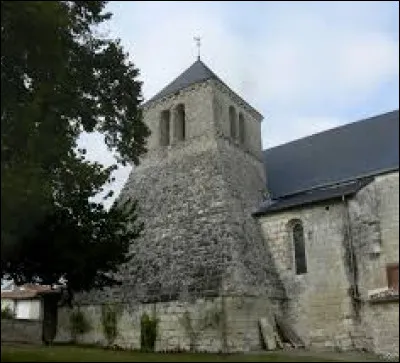 Pour commencer, nous partons en Nouvelle-Aquitaine, à Dercé. Commune de l'arrondissement de Châtellerault, elle se situe dans le département ...