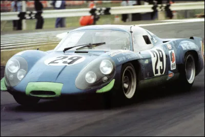 Il court pour Alpine a début de sa carrière, en Formule 3 et en sport prototype avec la A 220 au Mans (photo) ; il poursuit sa carrière en Formule 1, remportant les premières victoires de Renault en 1979- 1980 :