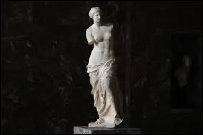 De quoi est faite la sculpture "La Vénus de Milo" ?
