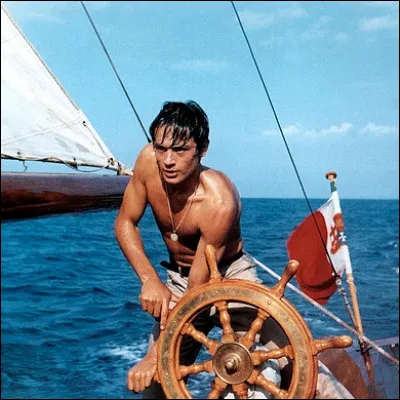 Quelle actrice accompagne Maurice Ronet et Alain Delon dans le film "Plein Soleil" en 1960 ?
