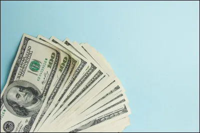 Ton amie te demande de largent, que fais-tu ?