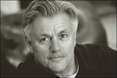 Qui est cet écrivain américain, auteur du roman ''Une prière pour Owen'' ?