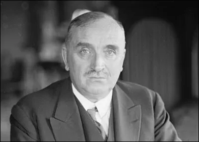 Qui est cet écrivain français, auteur du poème ''La Prière'' ?