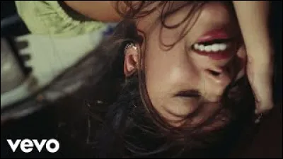 Comment son premier single sorti en 2021, qui battra plein de records dans l'industrie de la musique, s�intitue-t-il ?