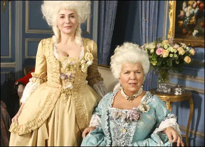 Elle est connue pour diverses activités dont celle d'avoir chanté ce texte : "On a tous le droit, d'aimer sa vie ou pas / De faire sa route, de faire son choix / On a tous raison de s'poser des questions / D'oser dire non / On a tous le droit, d'aimer sa vie ou pas / De faire sa route, de faire son choix / On a tous une chance, c'est pas perdu d'avance / La différence". Qui est cette femme ?