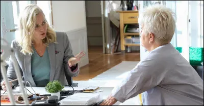 Elle a joué dans plusieurs séries, dont "Plan B", "Face à face" et "Les Randonneuses" dans les récentes. Qui est cette actrice ?