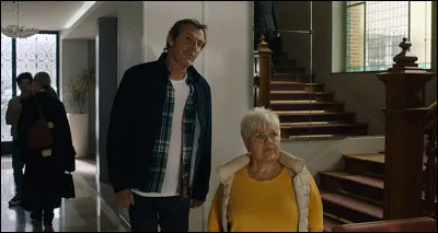 Il est surtout connu pour être l'animateur de plusieurs émissions cultes comme "Les Z'ammours", "Attention à la marche" et "Les Douze coups de midi". Qui est-ce ?