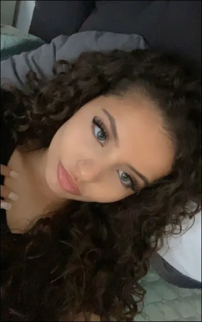 Ton regard cache souvent...