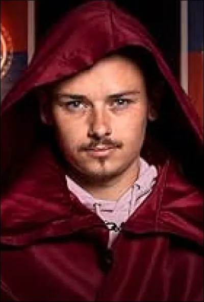 Quels sont les deux duos qui s'attaquent ?