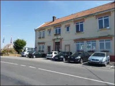 Village Pas-de-Calaisien, Guemps se situe en région ...