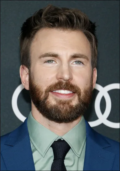 Qui joue Steve Rogers, alias Captain America ?