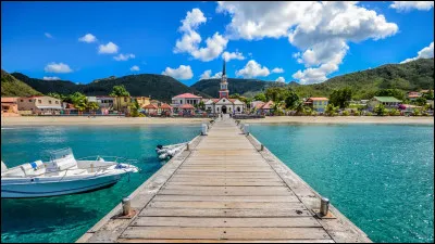 Quels départements français d'outre-mer sont des îles des Antilles ?