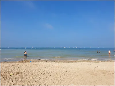 Lequel de ces hommes n'a pas été exécuté par fusillade sur la plage des Six Fusillés le 25 juillet 1944 ?