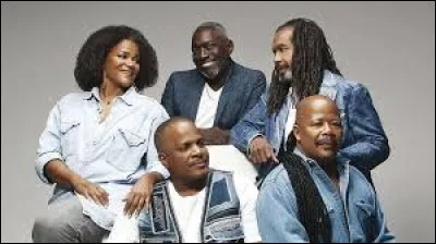 De quelle île est originaire le groupe de zouk Kassa'v qui existe depuis 1979 ?