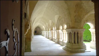 Quelle est l'année d'ouverture de l'abbaye de Fontenay ?