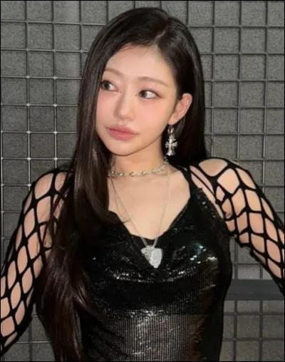 Dans quel groupe K-pop est Julie ?