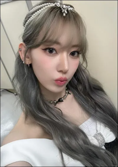 Dans quel groupe K-pop est Sakura ?