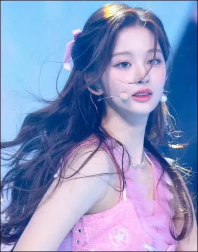 Dans quel groupe K-pop est Sullyoon ?