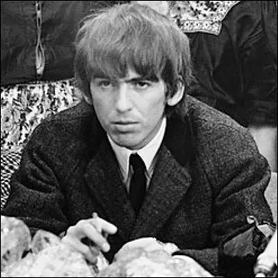 Quel instrument de musique, dont lun des fabricants les plus connus est Moog, a été intégré de manière intensive par George Harrison sur lalbum des Beatles "Abbey Road" ?