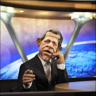 Quelle actrice et humoriste a présenté une parodie de journal télévisé, le "Journal Télévisé Nul", sous le nom de Pénélope Solète ?