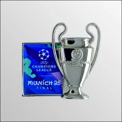 Quelques questions simples pour commencer. Quelle équipe a été finaliste malheureuse de la Ligue des champions 2025 ?