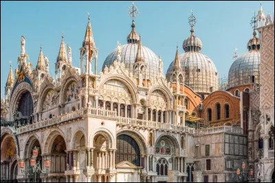 Quel est le nom de cette basilique qui se trouve à Venise ?