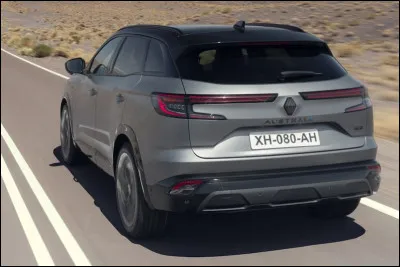 Quel modèle ne correspond pas au constructeur Nissan ?