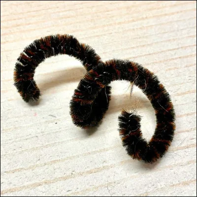 Quel autre nom donne-t-on au cure-pipe ?