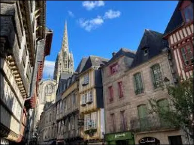 Q - La ville de "Quimper" se situe dans le département du Morbihan.
