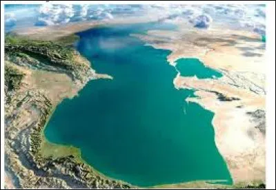 Sur quel continent se trouve la mer Caspienne qui est une vaste étendue d'eau salée et fermée ?