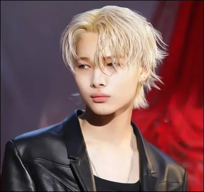 Pour toi, est-ce un avantage d'être de plusieurs nationalités, ou alors juste pas du tout Coréen, ou un inconvénient ?