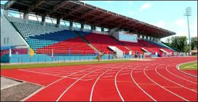 Quelle est la longueur d'une piste d'athlétisme standard ?