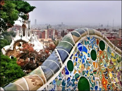 Quel autre inspirateur découvre-t-elle en Espagne lors d'un voyage en 1955 ?