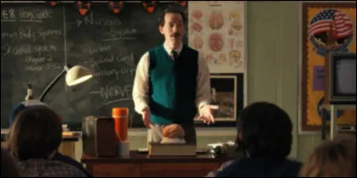 Quelle métaphore Mr. Clarke utilise-t-il pour faire comprendre aux garçons comment se rendre dans une autre dimension ?