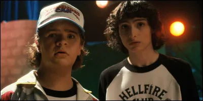 Quel ordre Troy donne-t-il à Mike pour se venger de l'humiliation qu'il a subie ?